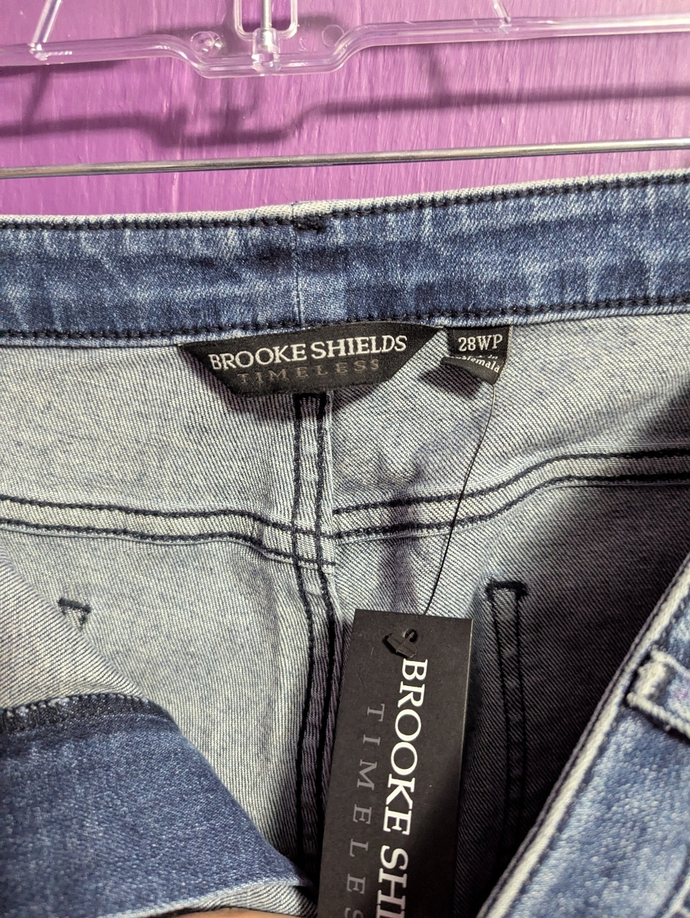 NWT Brooke Shields Timeless Medium Wash Flare Jeans Indigo 28 5X - Picture 4 of 5